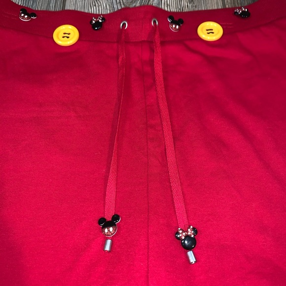 Croft & Barrow Mickey and Minnie Skort - Picture 3 of 4